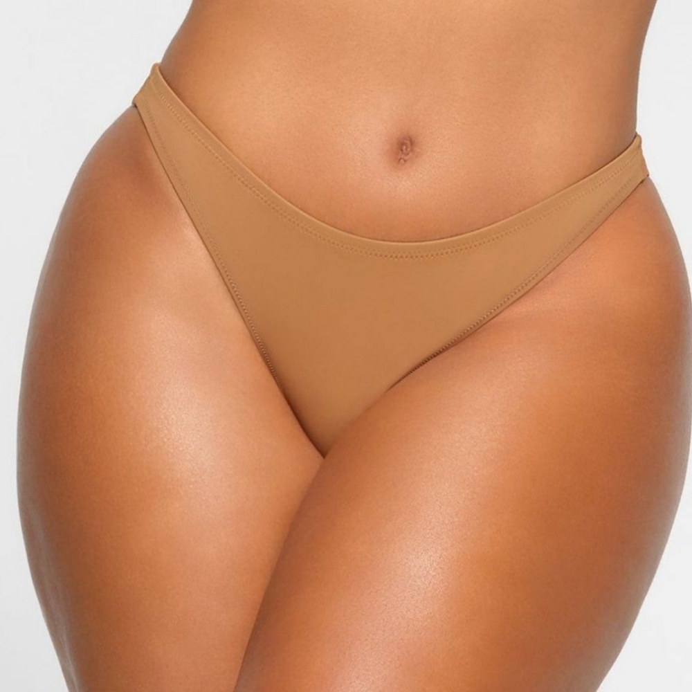 SKIMS Swim Recycled Mid Coverage Bikini Bottom Size 4X Color Almond NWT